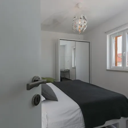 Apartment M&j