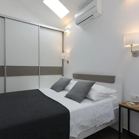 Apartment M&j Sutivan